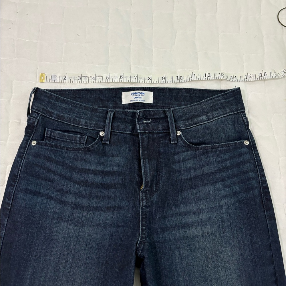 Levi’s midrise skinny sz 28